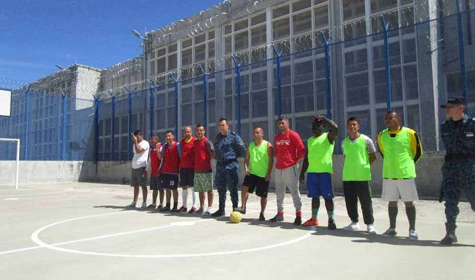 Final del Campeonato de Microfútbol en la Cárcel de Girón: Un Espacio de Camaradería y Resocialización