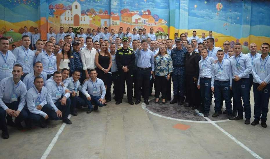 Visita del Ministro de Justicia a la Cárcel de Bucaramanga para Conocer los Procesos de Resocialización y Prevención de Uso de Sustancias