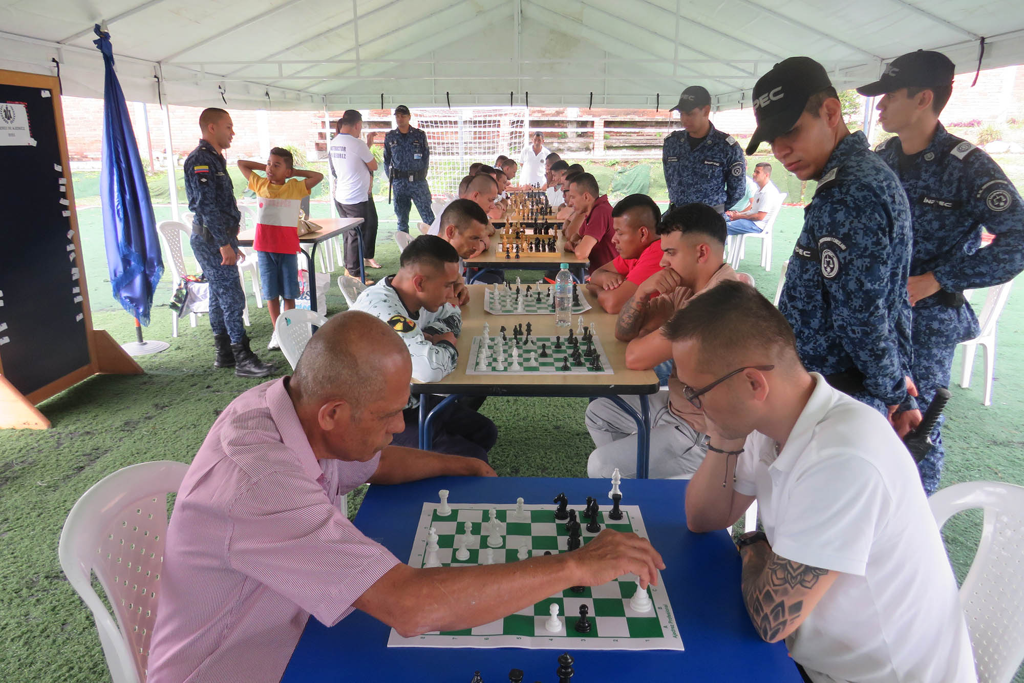 El juego ciencia en ERON de Armenia 